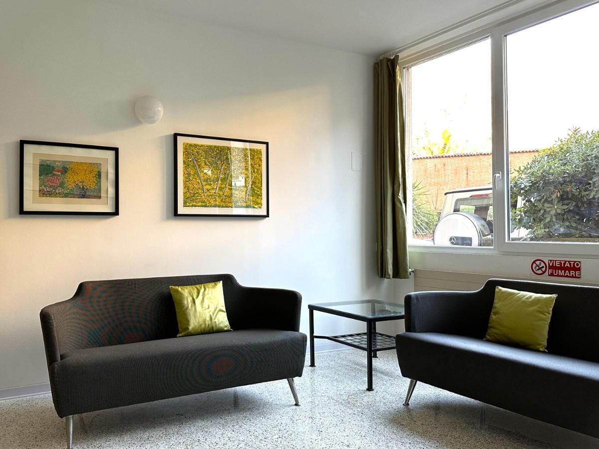 Apartments Navigli Milan Bagian luar foto