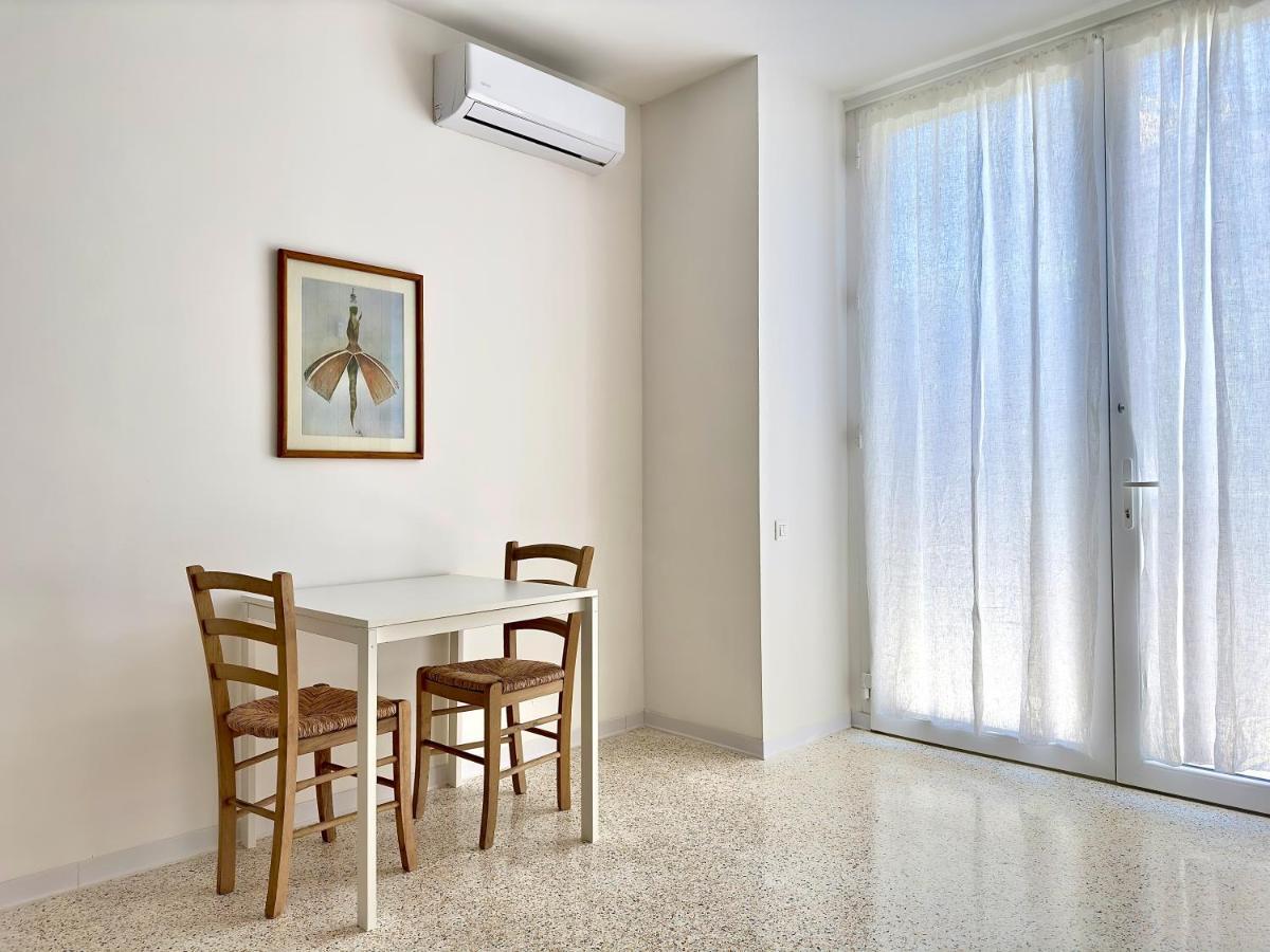 Apartments Navigli Milan Bagian luar foto